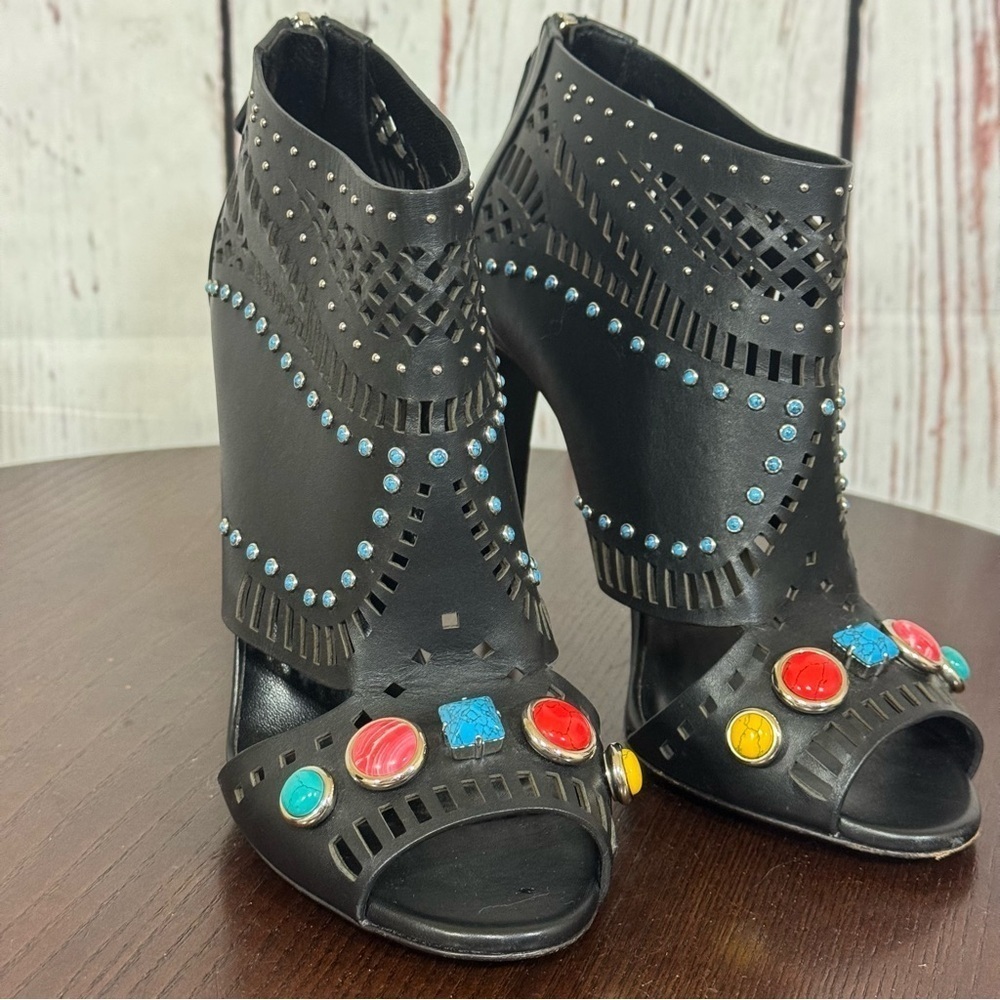 GUCCI LIKA Semi Precious Gemstones Laser cut leather Black Stilettos 7 EUC
